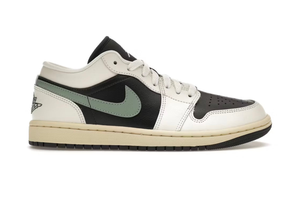 WMNS AIR JORDAN 1 LOW JADE SMOKE